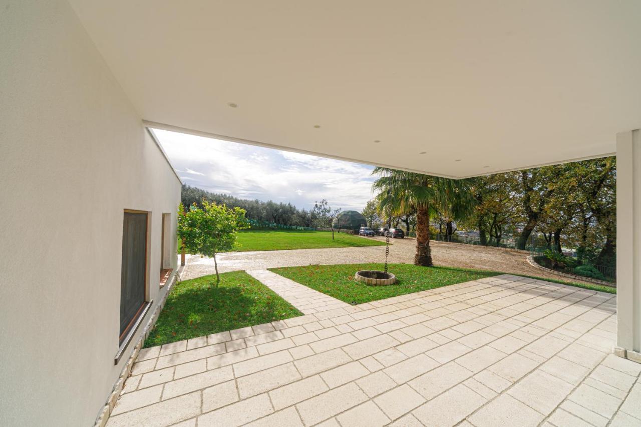 Aria - Villa Di Campagna Montecorvino Rovella Exteriör bild
