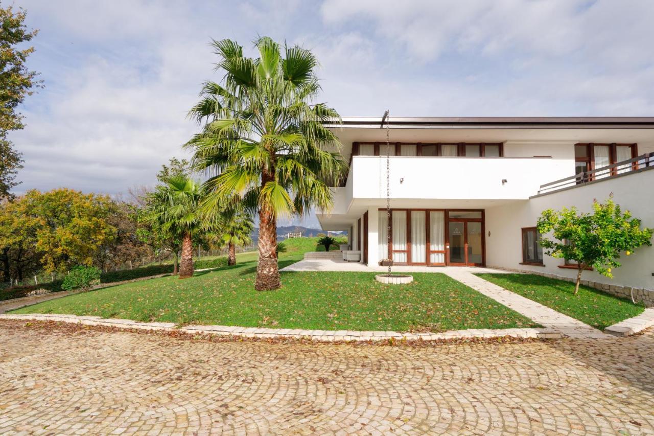 Aria - Villa Di Campagna Montecorvino Rovella Exteriör bild