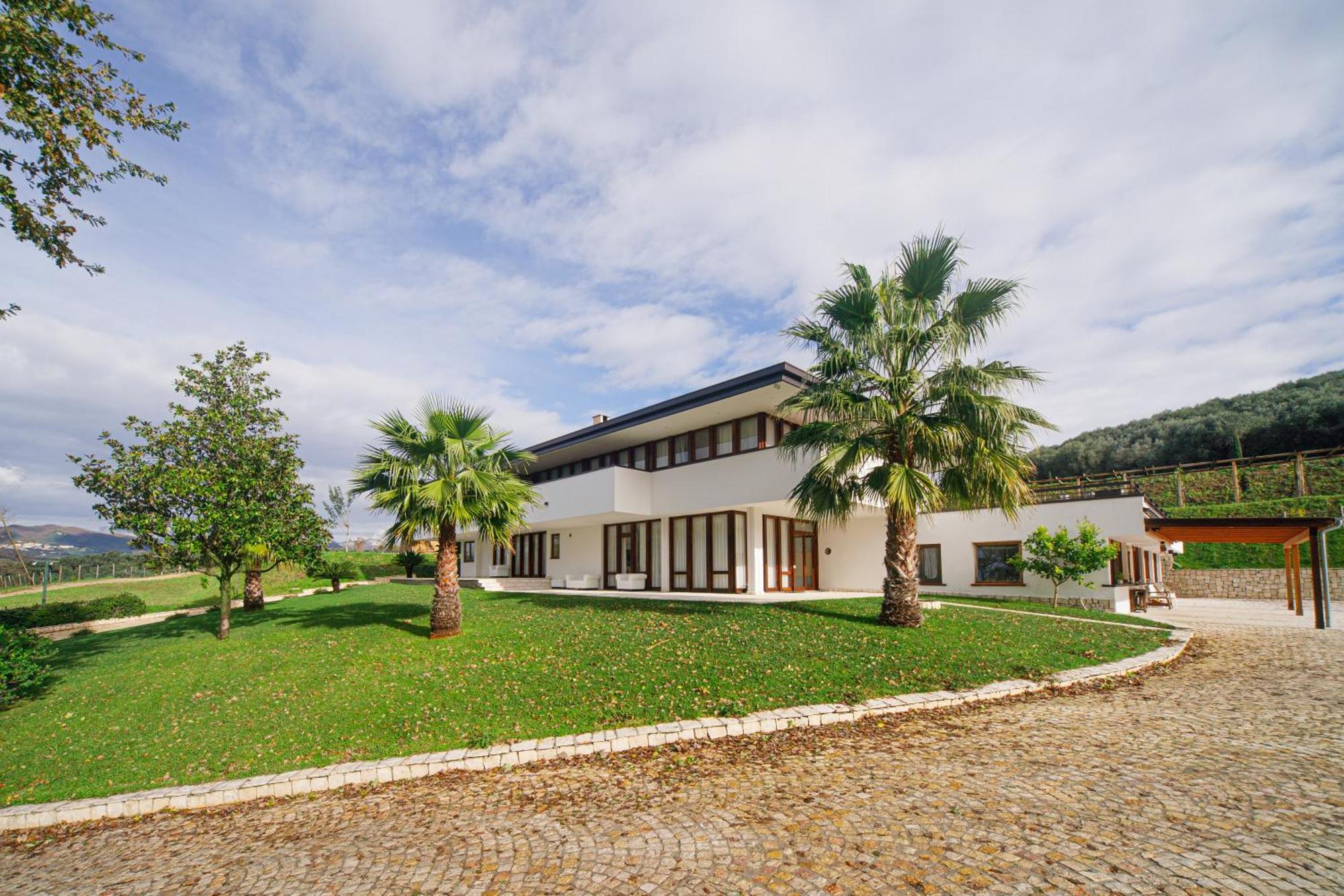 Aria - Villa Di Campagna Montecorvino Rovella Exteriör bild